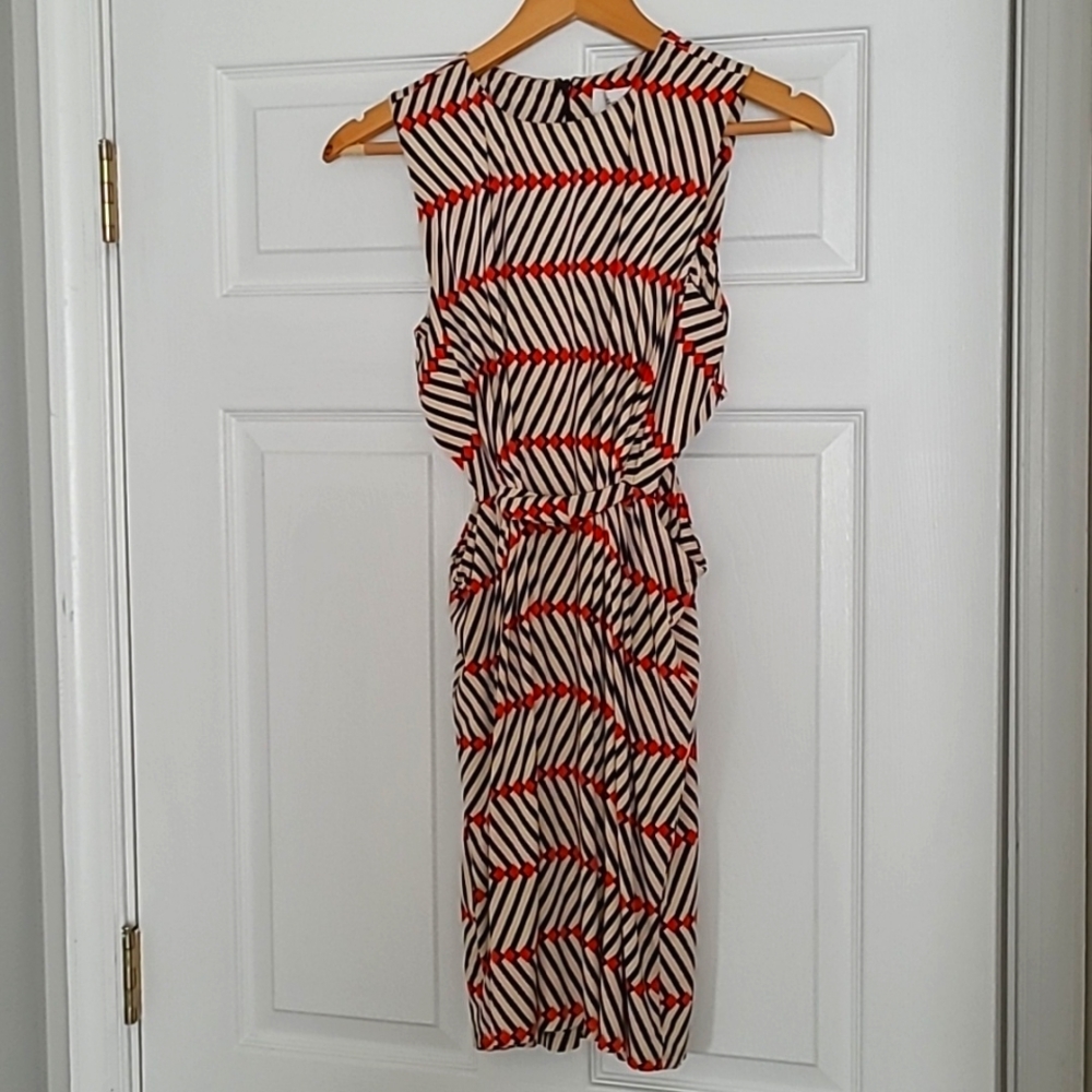 SL Knit Dress w/ Side-Cutout Geo Print Size S